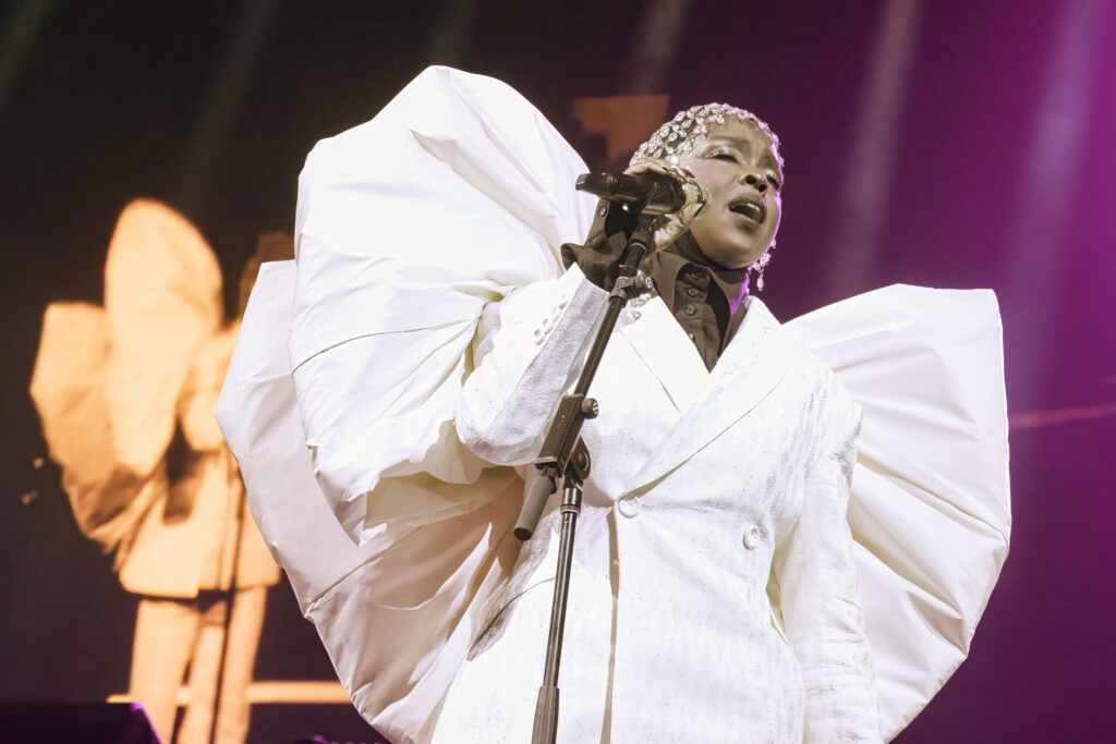 Lauryn Hill and Wyclef Jean Give Surprise Performance With Stevie Wonder At Roberta Flack Memorial