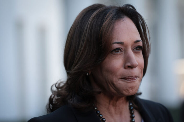 Kamala Harris, security clearance, Trump, Joe Biden