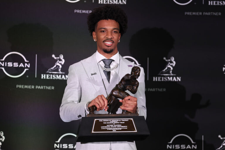 Jayden Daniels, Heisman Trophy