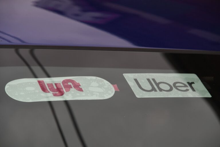 Uber Lyft, Uber, Lyft, Atlantaa