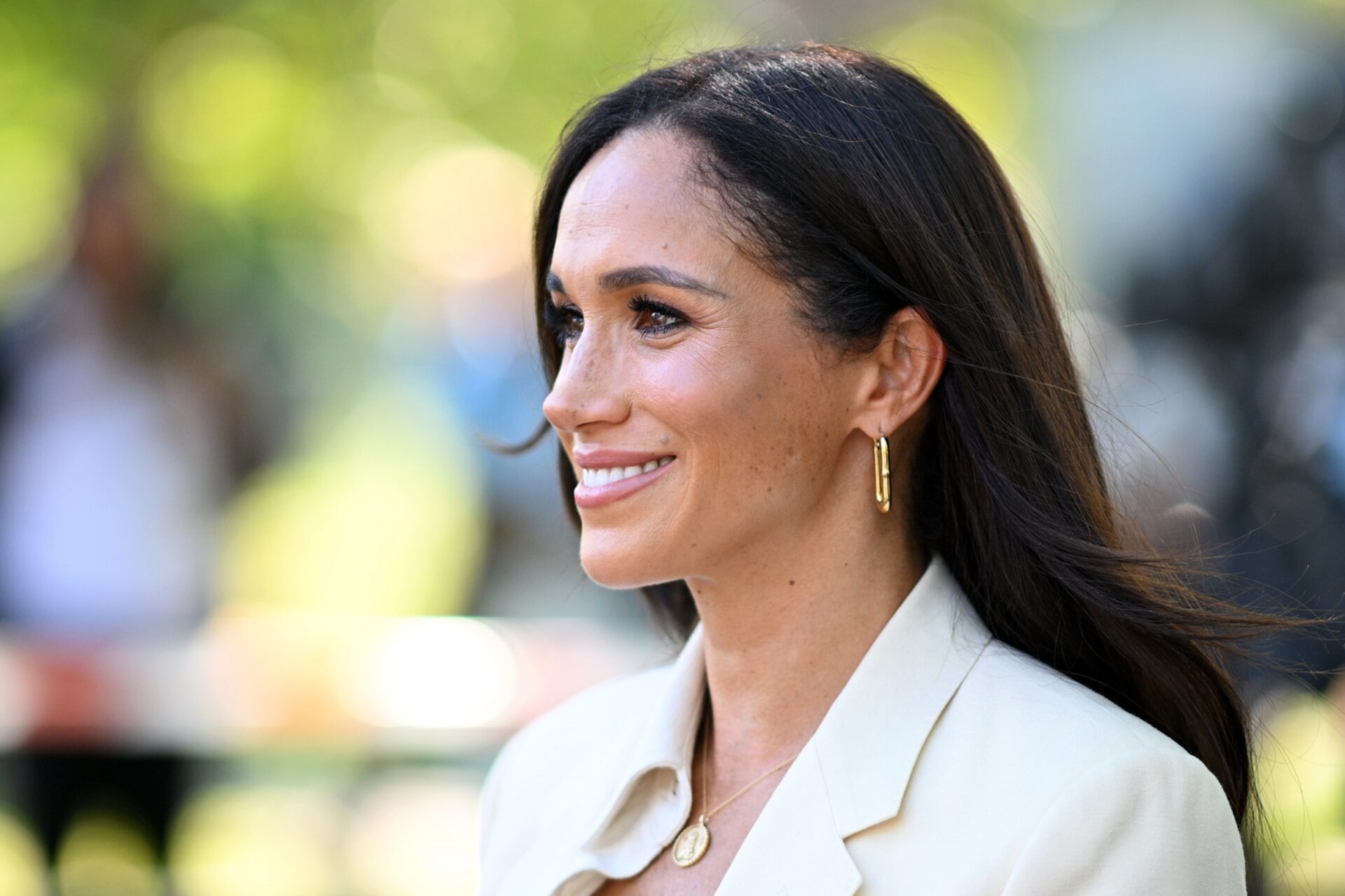 Meghan Markle, Rwanda, handbag