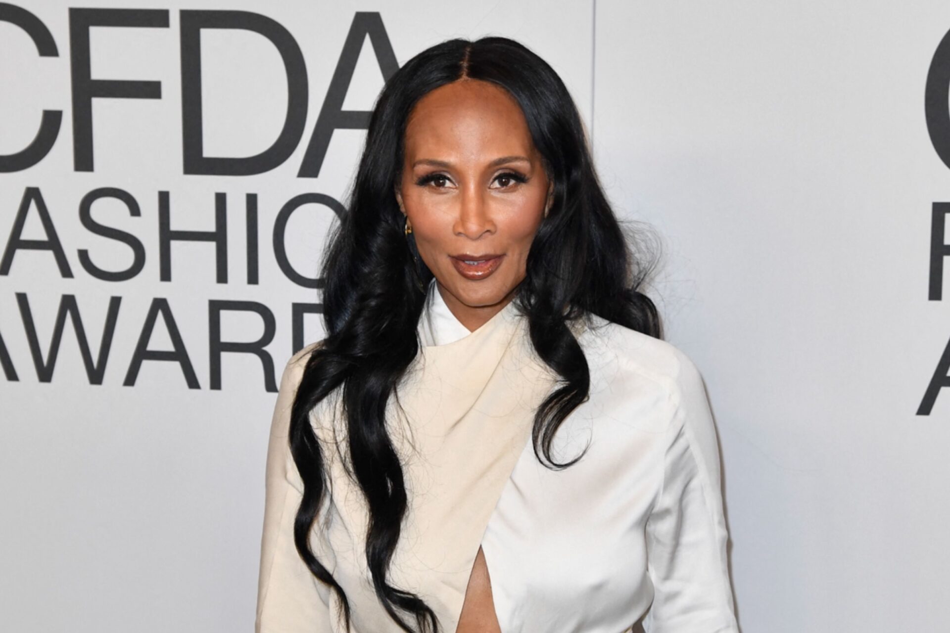 Beverly Johnson Recalls Hotel Draining Pool After She Stepped Inside: ‘It Was Racist’