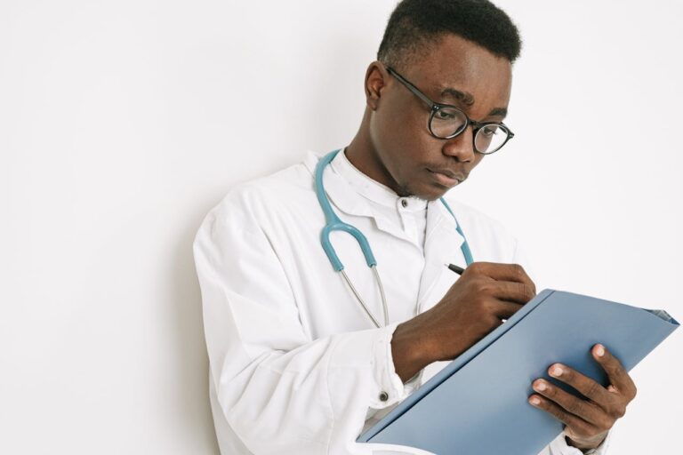 Black doctors, medicaid, low-income patiens