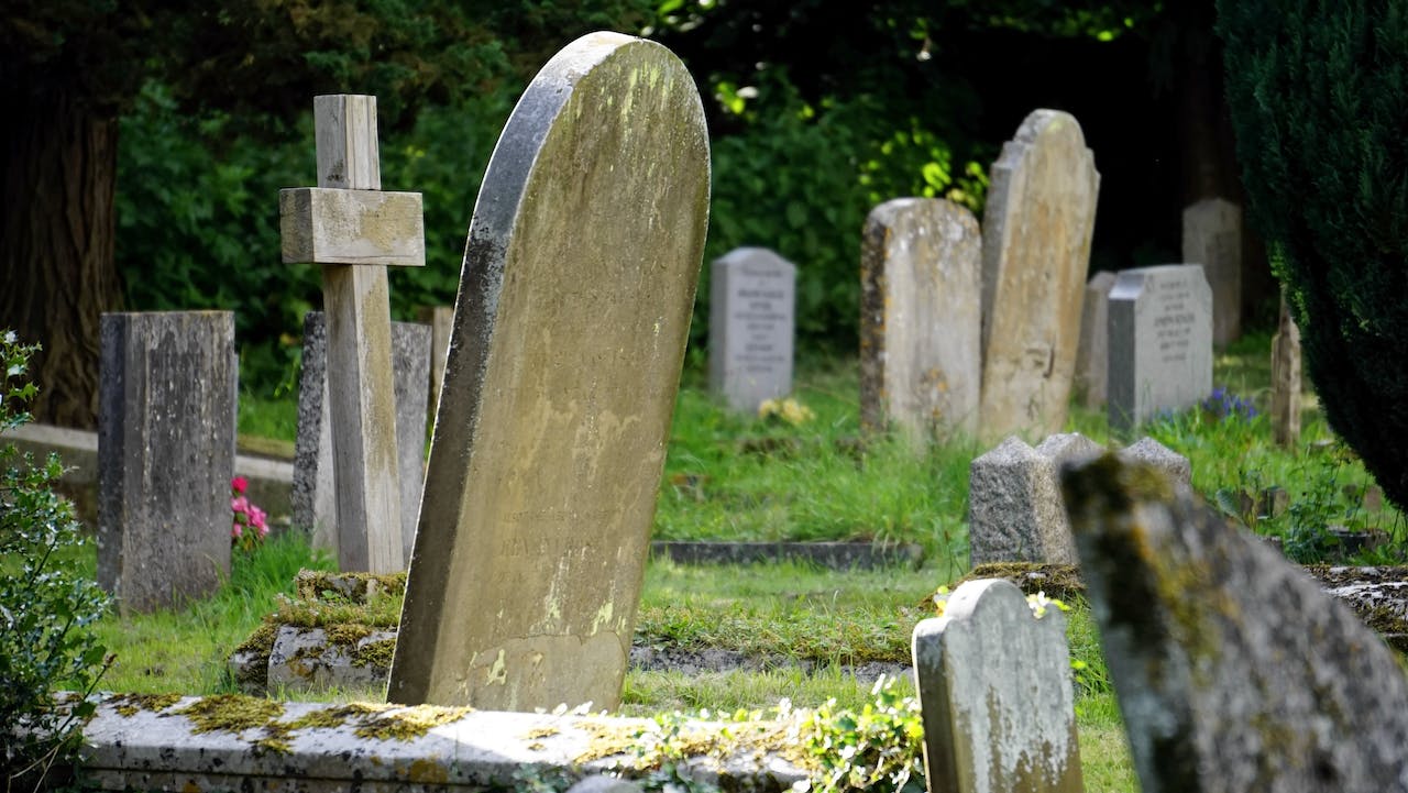 burial grounds, enslaved people