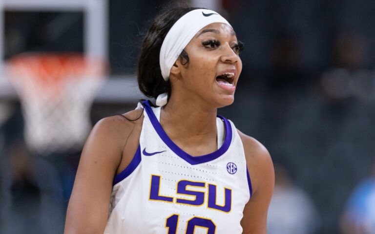 Angel Reese, lsu, player, basketball, hand gesture, wave,