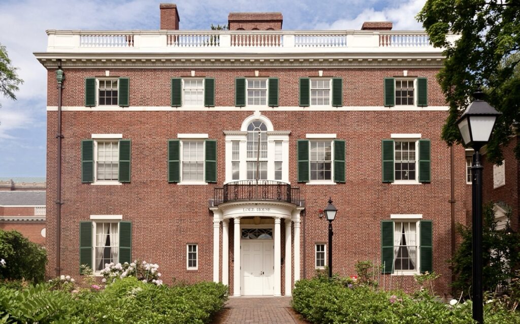 Harvard Sees Drop In Black And Hispanic Student Enrollment