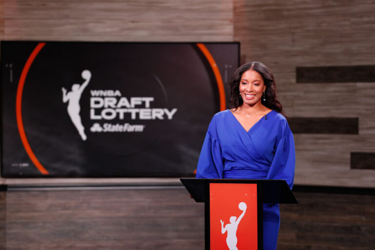 Bethany Donaphin, WNBA