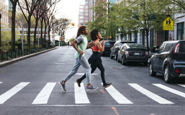 Crossing street, Running, Jogging