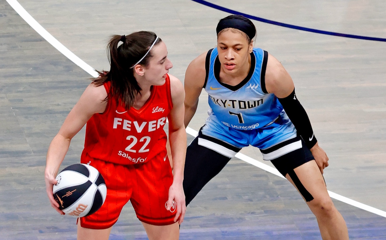 Indiana Fever guard Caitlin Clark, Chicago Sky guard Chennedy Carter