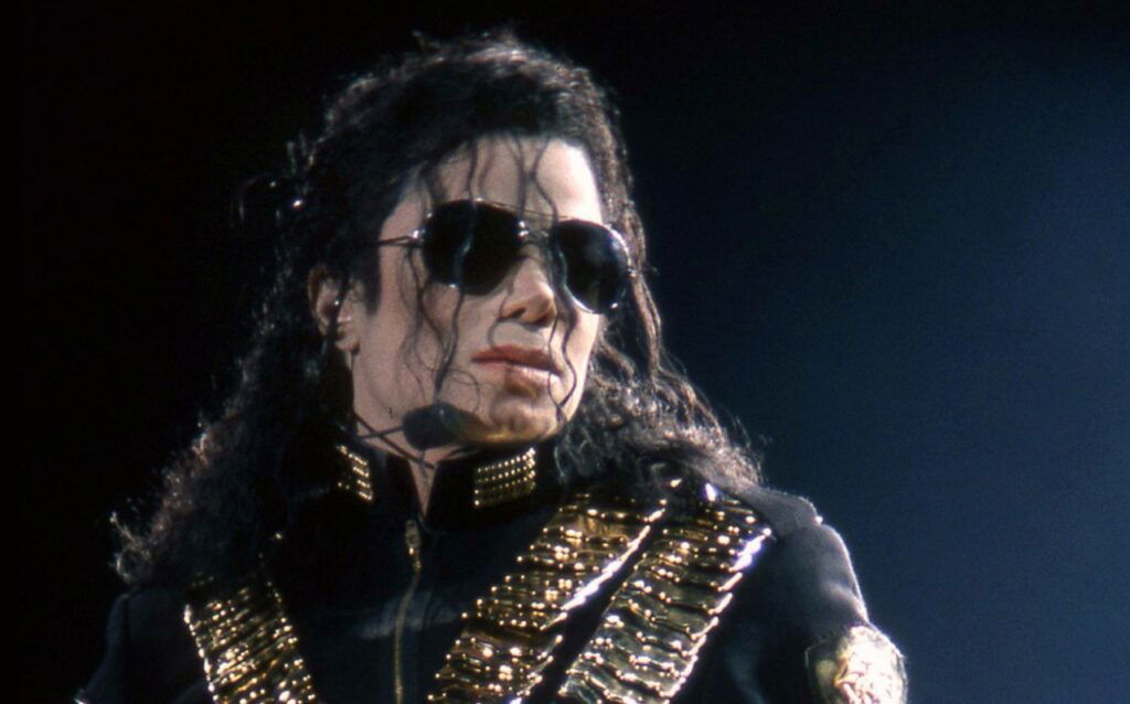 Michael Jackson Hits Milestone Record As Second Album Charts On Billboard 200 For Decade