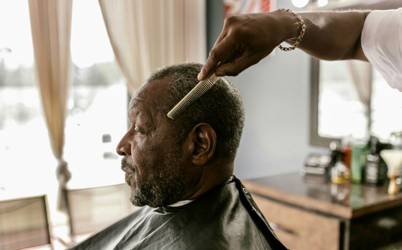 Young Barbers Give Haircuts To The Unhoused In Atlanta