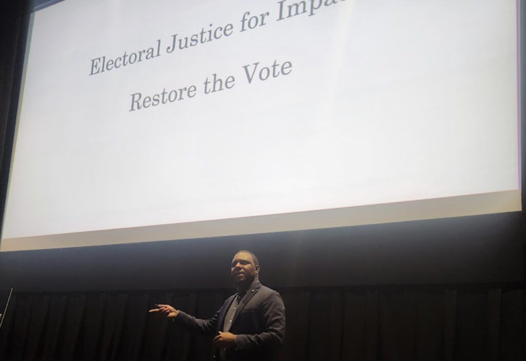 Meet Elizer Darris, The Black Man Who Ensures Formerly Incarcerated People Know Their Right To Vote