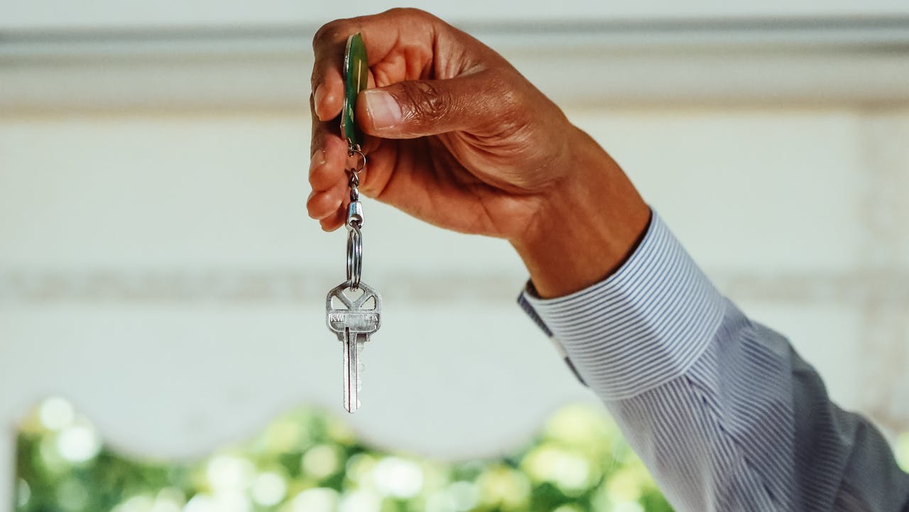 Los hombres negros compran casas para aumentar la propiedad de viviendas entre los negros