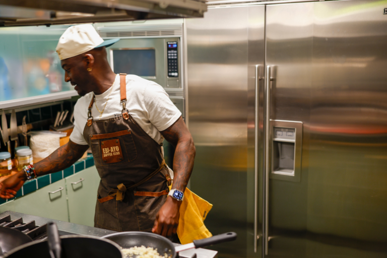 JOLLOF AND RISOTTO? FIND OUT ABOUT THE CHEF WHO IS CREATING COMMUNITIES AROUND HIS NIGERIAN-ITALIAN DISHES.