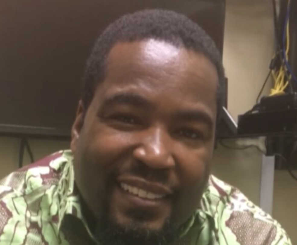 Dr. Umar sobre hombres negros que salen con mujeres blancas