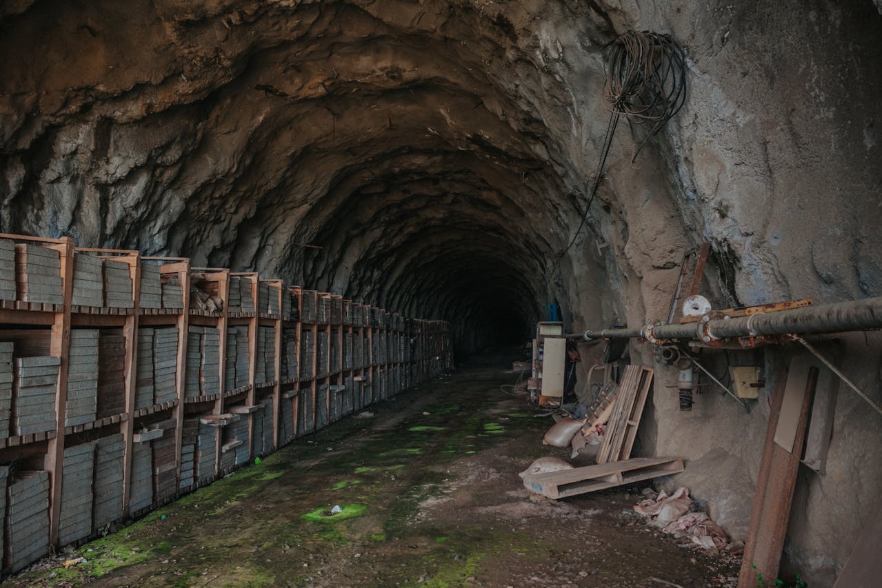 south african, mines, blockage, police