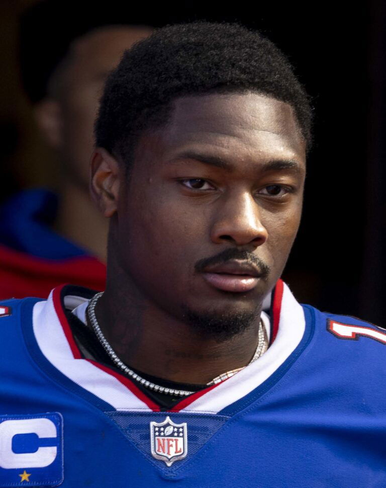 Stefon Diggs Defeats The Buffalo Bills Then Shows Love To Former Teammate Josh Allen